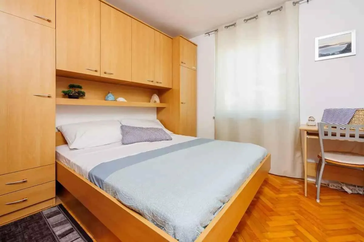 Apartment In Dramalj 45910 Croatia