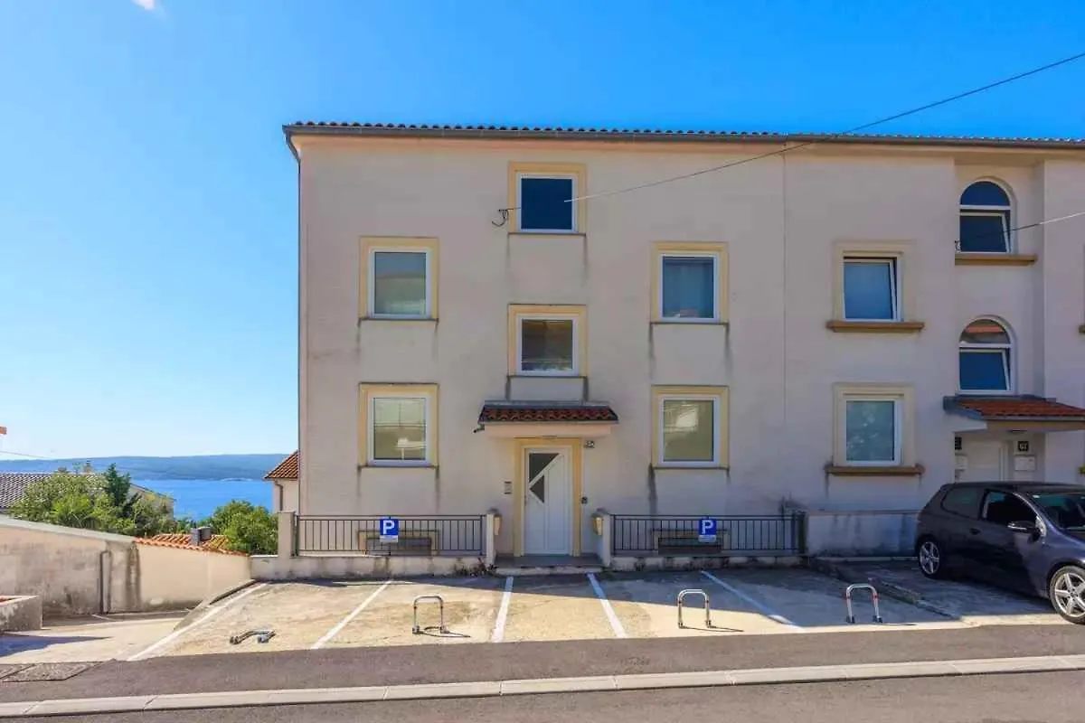 Apartment In Dramalj 45910