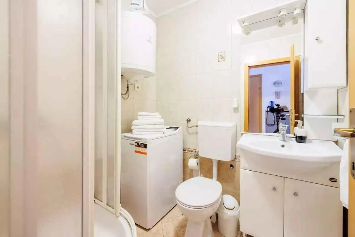 Apartment In Dramalj 45910