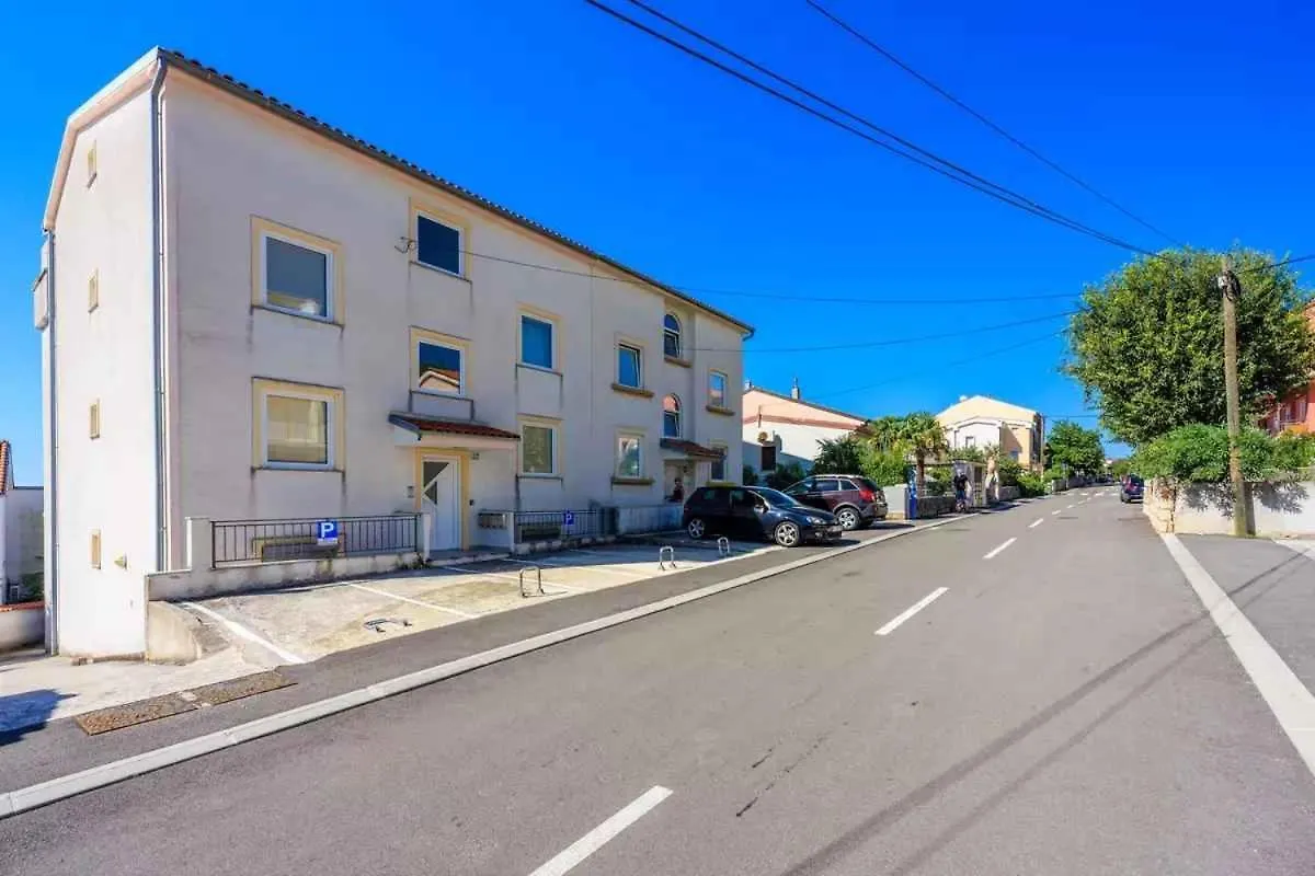 Apartment In Dramalj 45910 Croatia